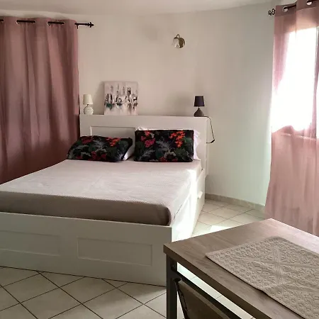 Apartment 2 *